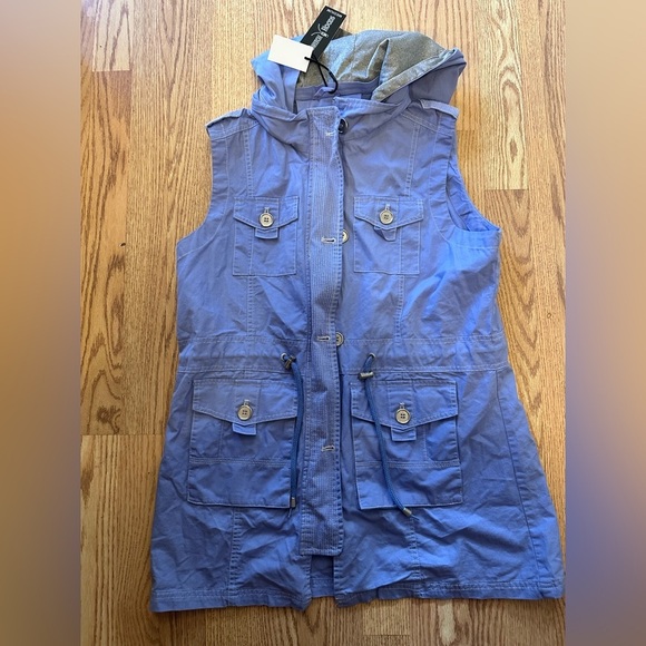 NWT Blue Zip Up Vest With Hood Size Medium - Picture 1 of 7